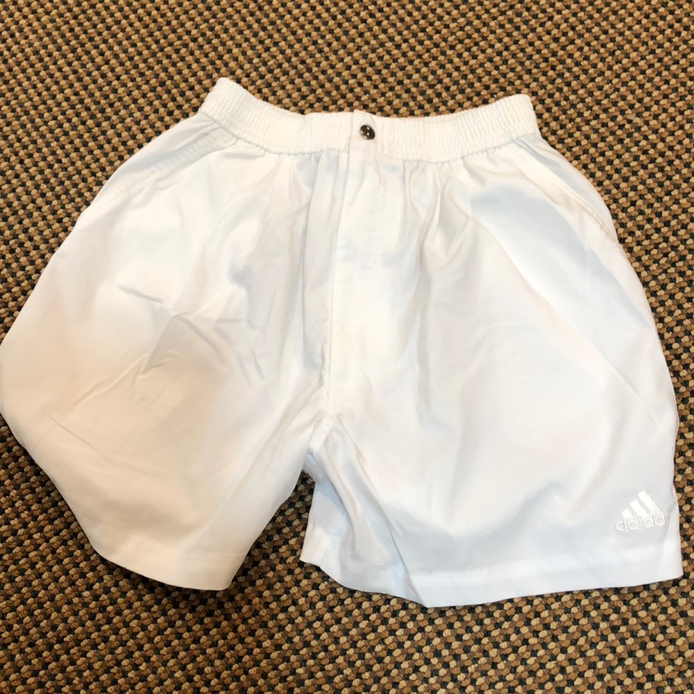 ⭐️White Adidas mens shorts⭐️